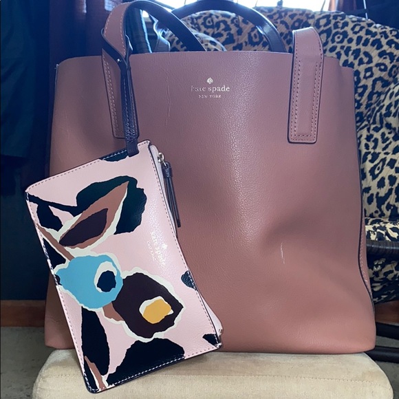 kate spade Handbags - Kate Spade Reversible tote bag